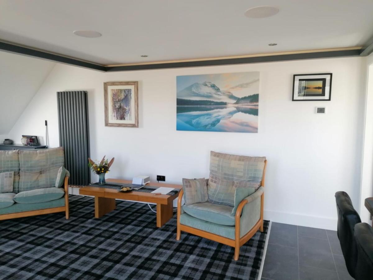 Rest At Last - Highland Apartment With Private Hot Tub Whitebridge  Esterno foto