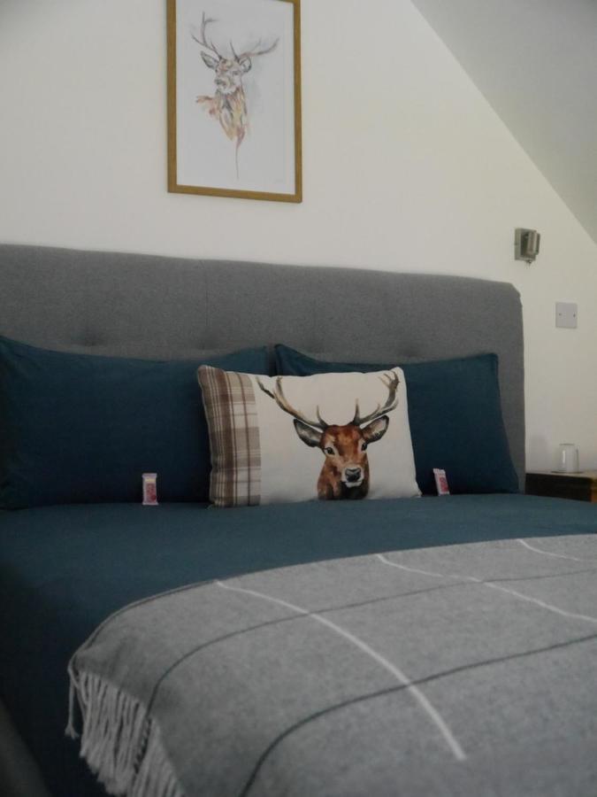Rest At Last - Highland Apartment With Private Hot Tub Whitebridge  Esterno foto