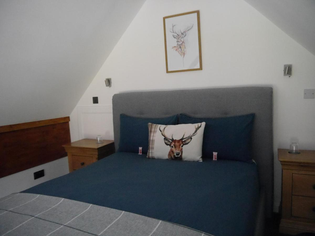 Rest At Last - Highland Apartment With Private Hot Tub Whitebridge  Esterno foto