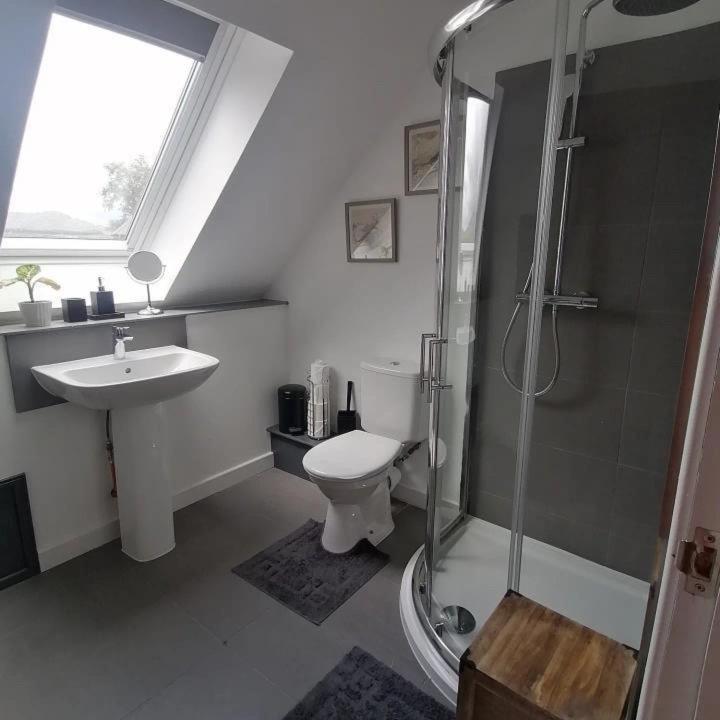 Rest At Last - Highland Apartment With Private Hot Tub Whitebridge  Esterno foto